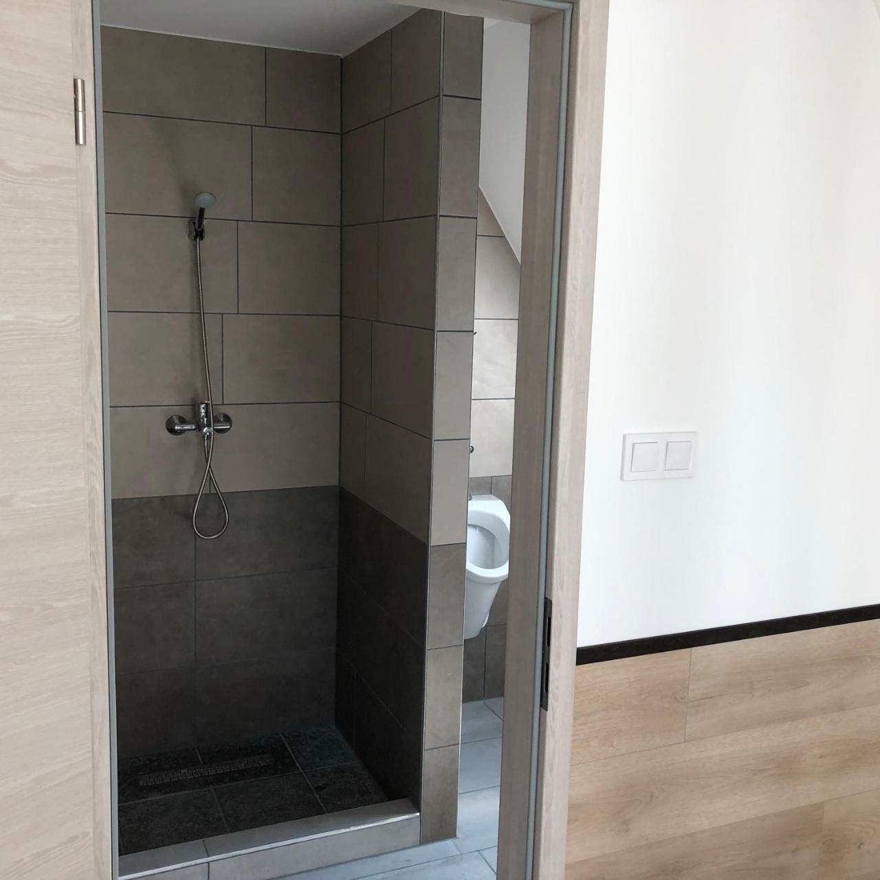 Juno Apartman Vendeghaz Мишкольц Экстерьер фото